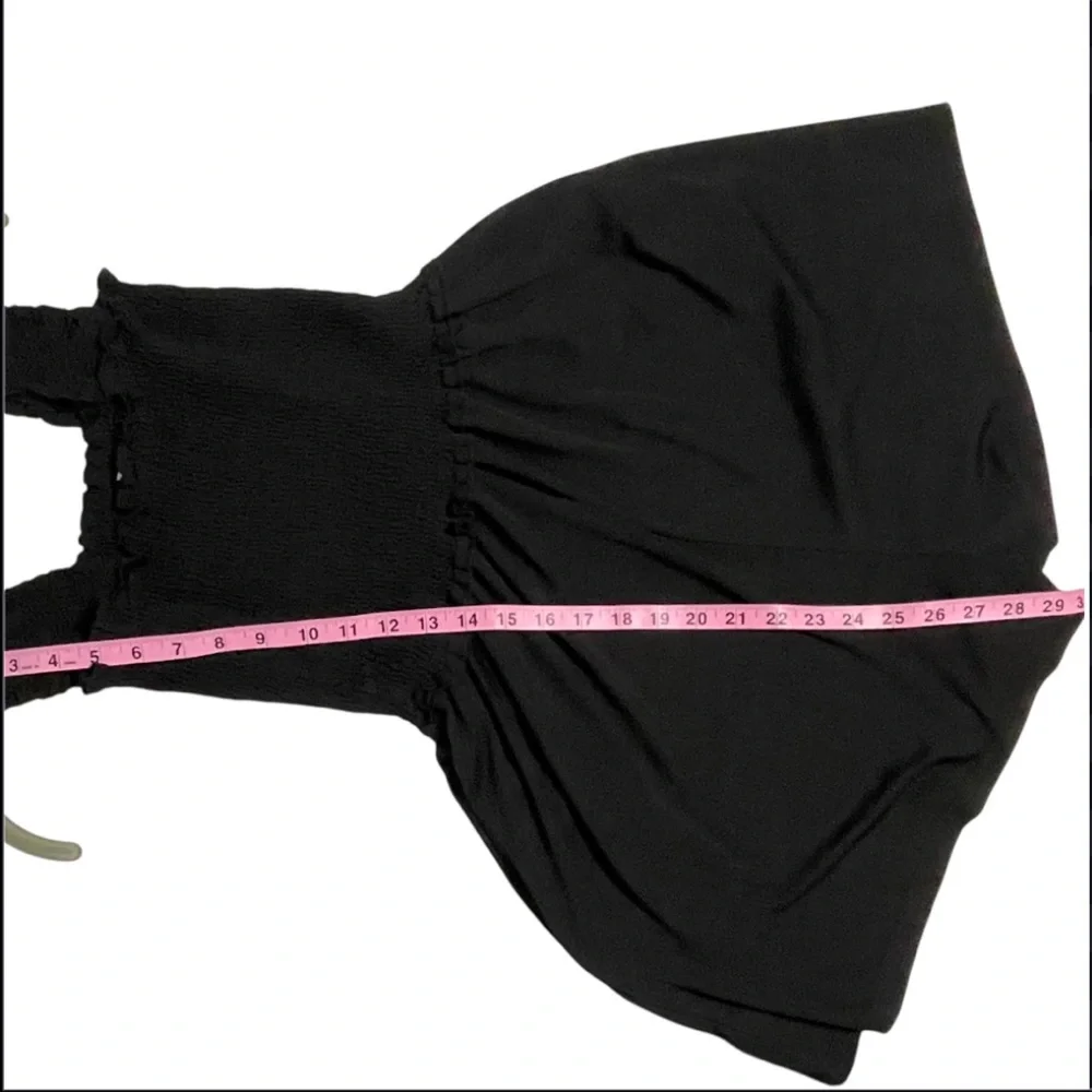 Black Sleeveless Romper - Picture 8 of 11